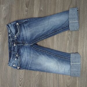 EUC Miss Me 29 Rolled Capri Rhinestone Embroidery and Lace Jean